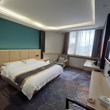 红原康玛酒店