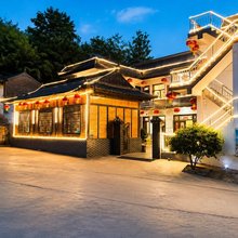 麦积山石窟庄园望山小筑