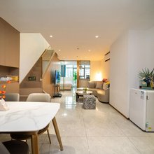 君上LOFT行政公寓(深圳罗湖口岸国贸地铁站店)
