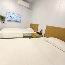 亭畔闲居民宿(万岁山武侠城.清明上河园店)