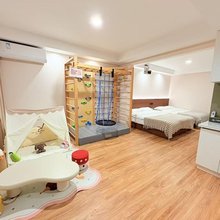 九鑫悠居宾馆(北戴河老虎石海上公园店)