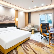 亚信电竞酒店(赣南师范大学江南宋城店)
