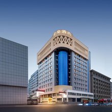 乌鲁木齐国际大巴扎南门地铁站亚朵酒店