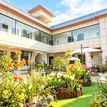 星野|陇庭君悦·Vista草原观景美宿(圣佑庙店)