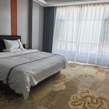 碌曲宏琦酒店