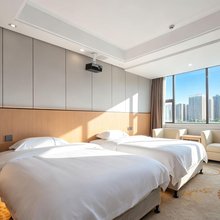 三熊假日酒店(星沙中贸城店)