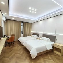 铭悦江酒店