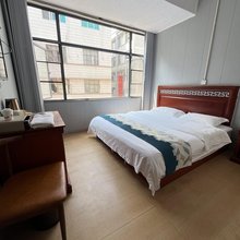 昆明添福宾馆(昆明火车站双桥夜市店)