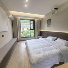 七彩云海客栈(昭通大山包景区店)