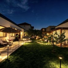 小隐于市·阔庭美宿|Urban Retreat·超大私家庭院(伊宁开发区店)