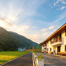 阳明山邻院