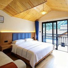 神农架煜光民宿(木鱼镇旅游集散中心店)