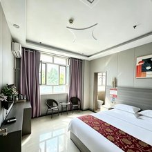 阿克苏朋来快捷宾馆(第二人民医院阿克苏站店)