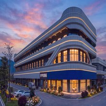 全季悦酒店(遂川八角楼文化艺术中心广场店)