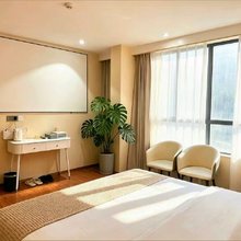 诗漫公寓(广州永庆坊上下九步行街店)