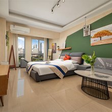 怡帆·远航|VOYAGES FAR 设计师民宿(外事学院丈八北路地铁站店)