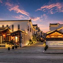 建水安业巷ANYEE酒店(建水古城建水小火车店)