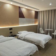 拾光假日酒店