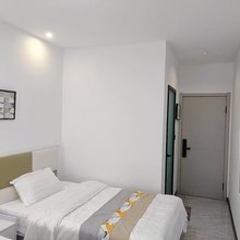 星灿倾居(东港店)