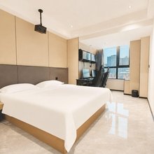 七月竞旅电竞民宿