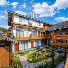 悦享·情书民宿(梵净山景区寨沙侗寨店)