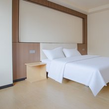 兴义倚山栖民宿(兴义南站兴义万峰林机场店)