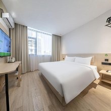 云栖小筑酒店(珠海斗门大信新都汇店)