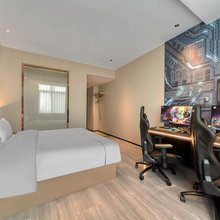 ReMAX热麦电竞酒店(慈溪掌起店)