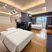 竞云阁·VELORA电竞观影民宿(银川阅彩城王府井奥莱店)