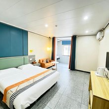 清枫公寓(长沙汽车西站望城坡地铁站店)