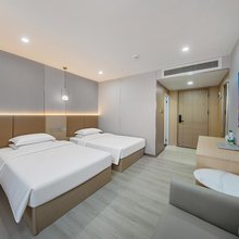 深圳华岭酒店(南油西地铁站A店)