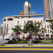 喆菲酒店(上海金山城市沙滩百联购物中心店)