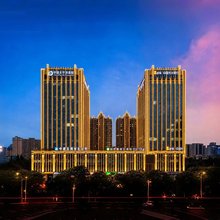 自然醒假日酒店(阜阳颍州万达广场店)