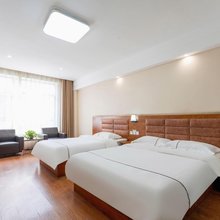 速8酒店(衡水前进街高铁北站店)
