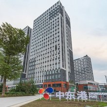 拾光公寓(长春砂之船中东奥莱店)