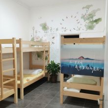 老哥青年旅社(关山大道地铁站店)