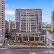 银座佳驿轻居(滕州站新兴路步行街店)