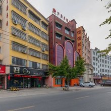平舆万豪主题酒店