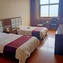 洛南领航商务酒店