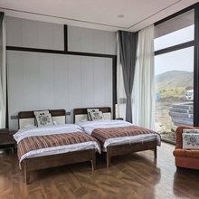 碌曲锅庄林卡酒店