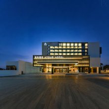 北京鸟巢对外经贸大学亚朵酒店