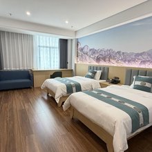 馨之澜假日酒店(少荃湖店)