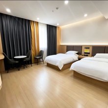 莽措湖壹号酒店