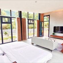 云藏江畔野奢营地酒店