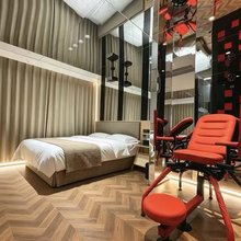暮色主题酒店(新郑百汇新天地比亚迪三期店)