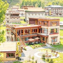 新都桥仓热林民宿(新都桥镇店)