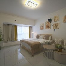 君悦云宿公寓(春融街地铁站店)
