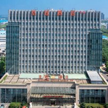 句容皇冠酒店