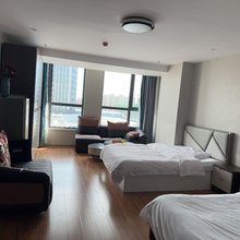 乌兰察布七安民宿(万达广场店)