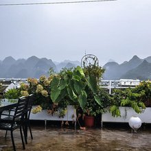 万峰林沁芳园客栈
